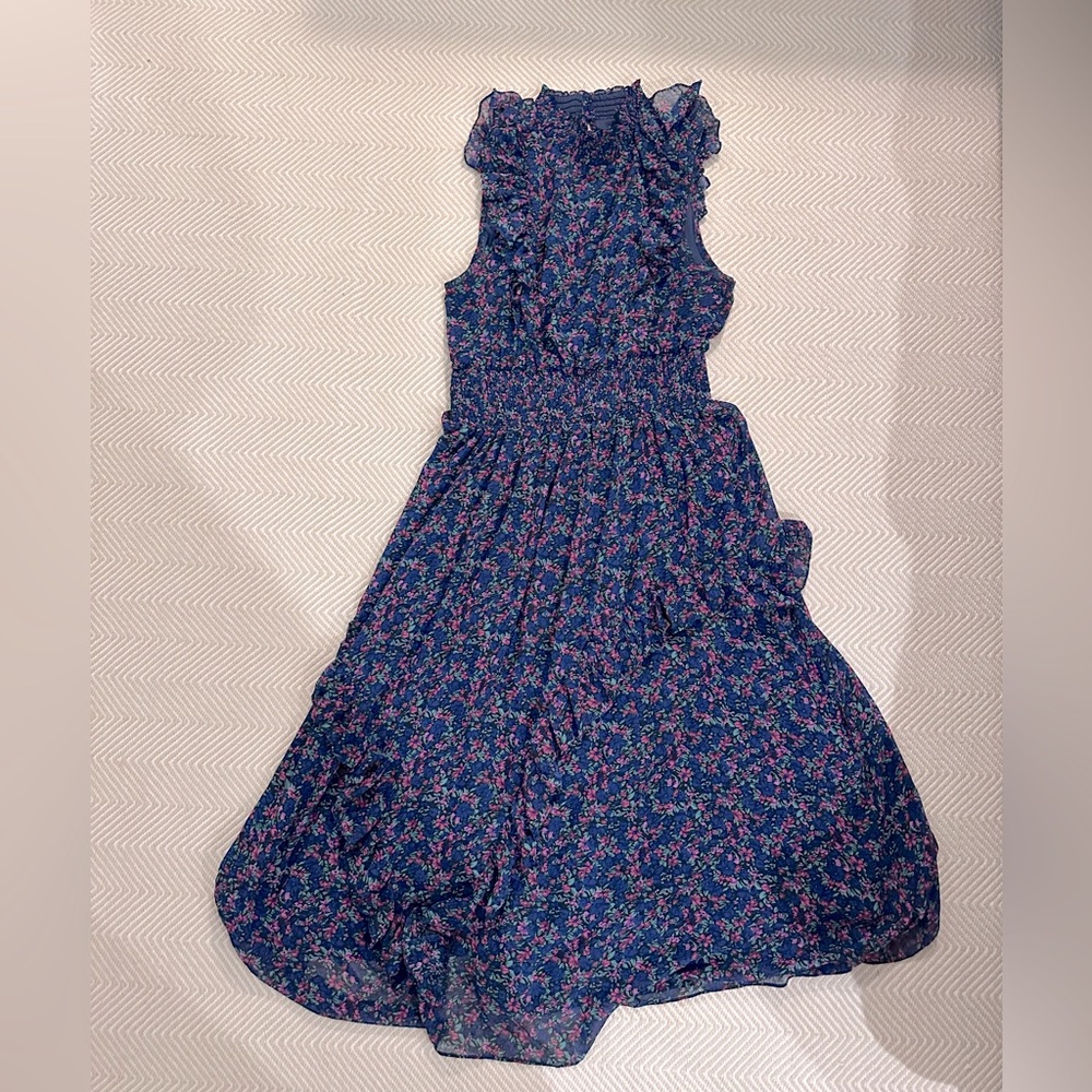 Lulus wedding guest dress. Elastic!
